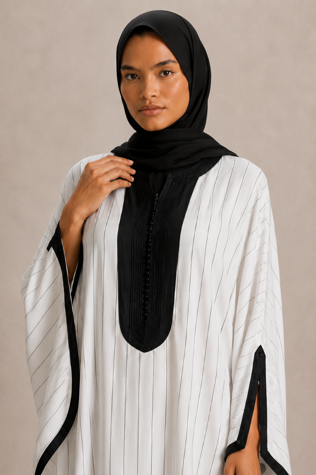 Gandoura Safia Weiß Gestreift Schwarz