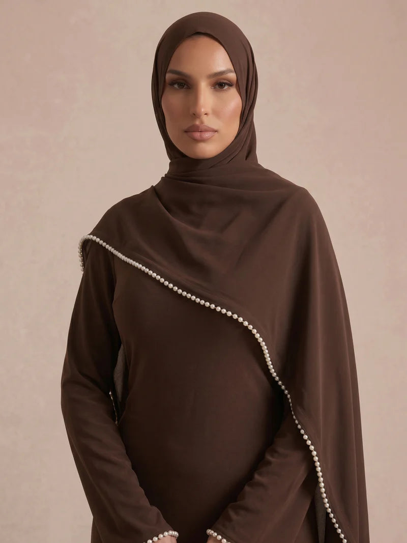 Abaya Bruin
