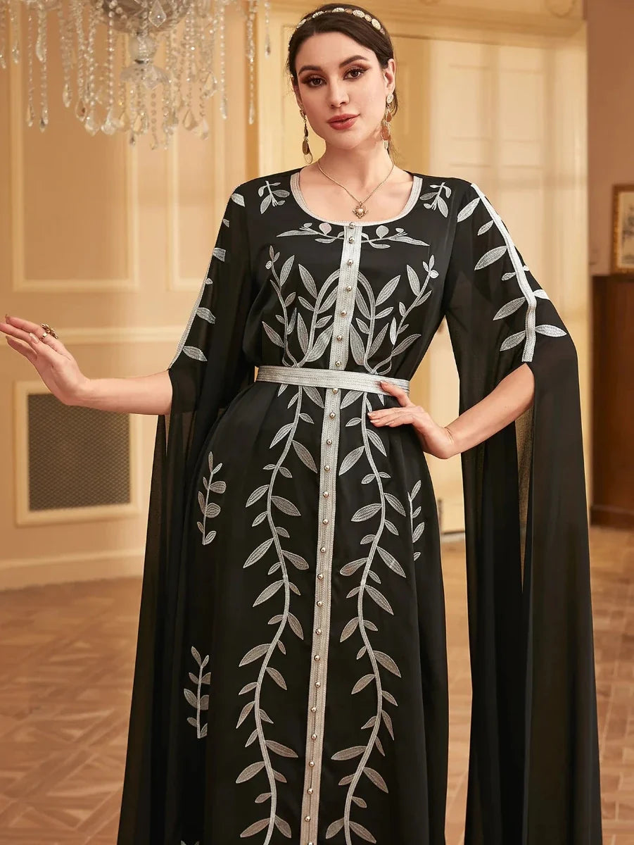 Kaftan Black and Silver-colored