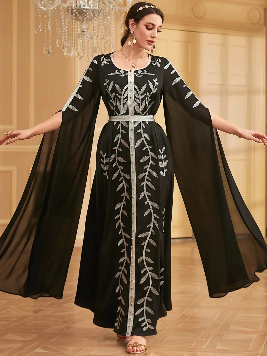 Kaftan Black and Silver-colored