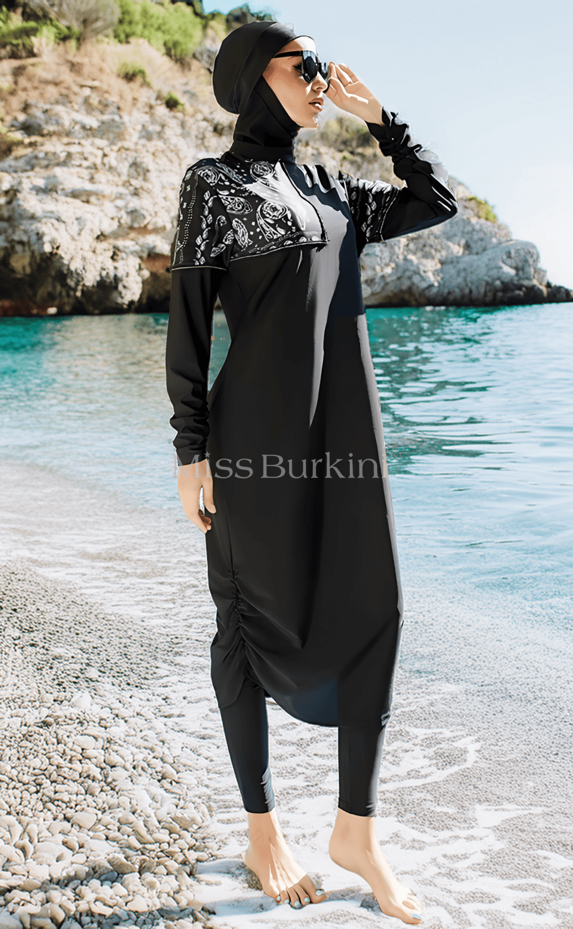 Verschleierte Frau Burkini Jasmina schwarz weiße Muster
