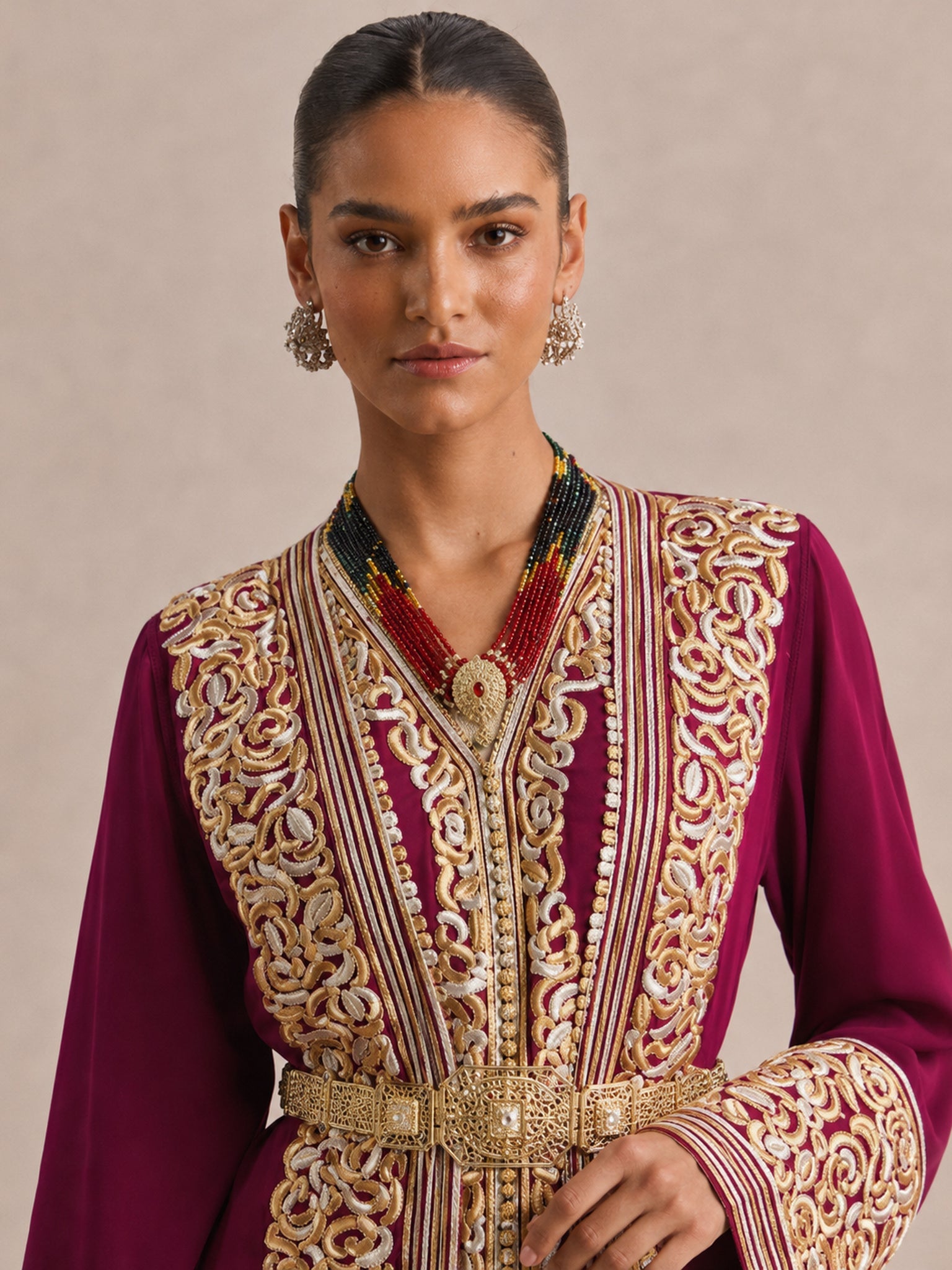 Kaftan Rot und Goldfarben