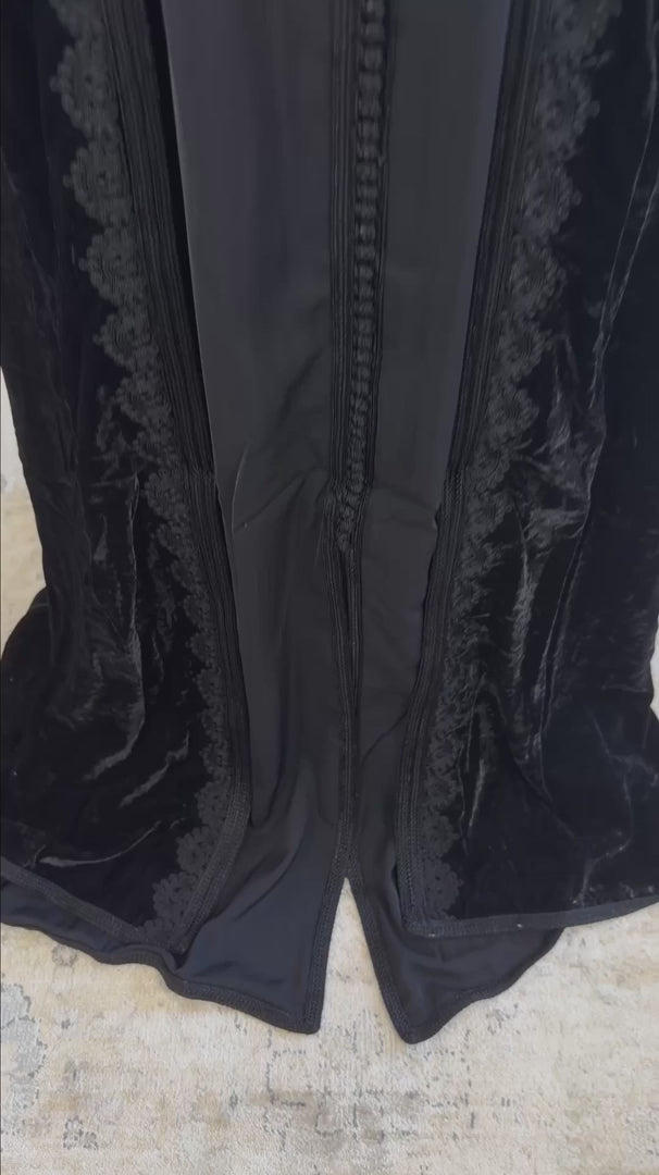 Takchita Black