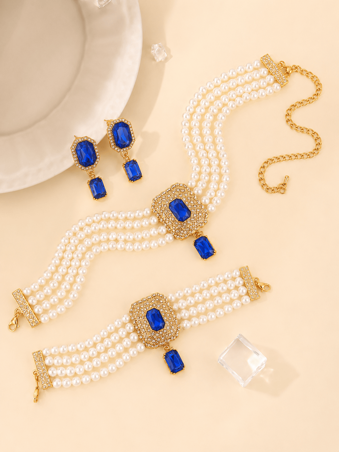 Traditional Jewelry Set with Necklace, Bracelet, and Earrings