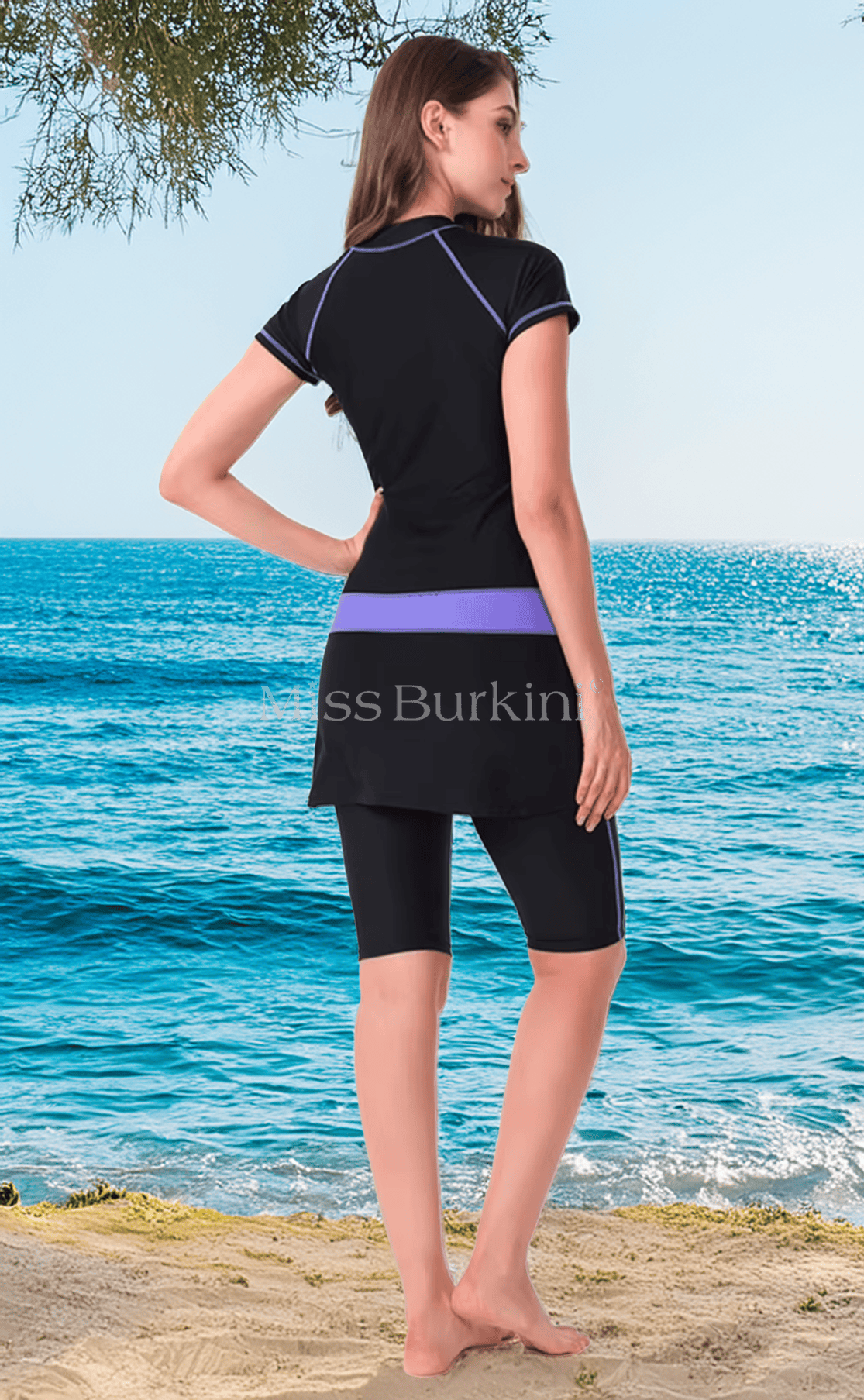 Schwarz gestreifter Burkini mit kurzen Ärmeln